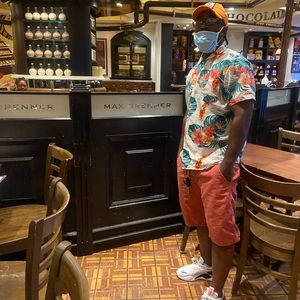 Meet your Posher, Russell